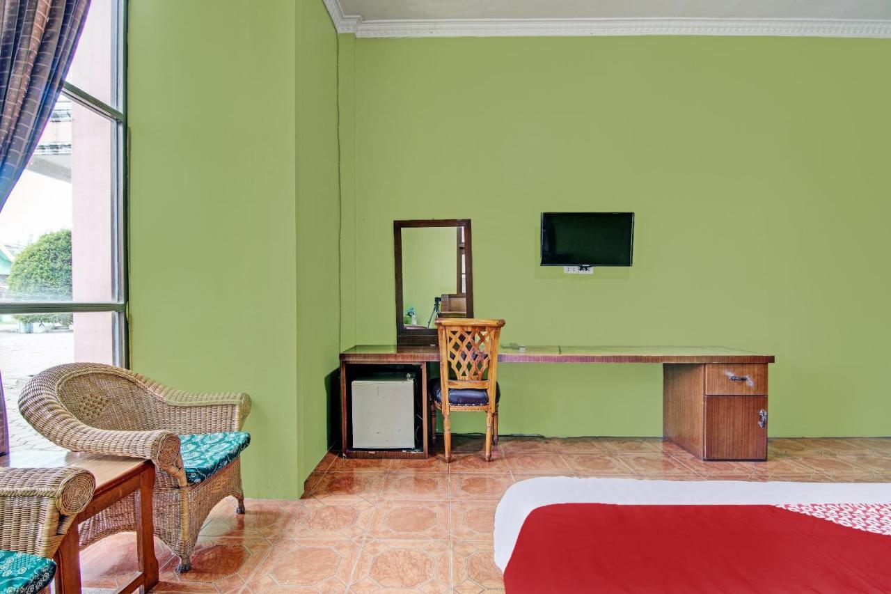 Oyo 92551 Netra Hotel Ujunbatu Ngoại thất bức ảnh