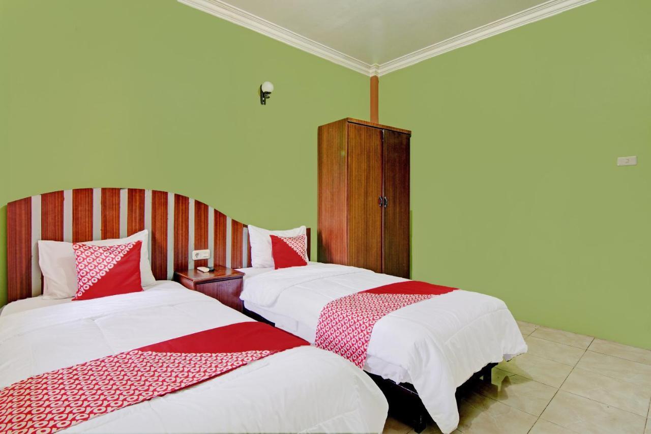 Oyo 92551 Netra Hotel Ujunbatu Ngoại thất bức ảnh