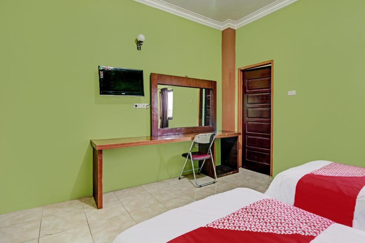 Oyo 92551 Netra Hotel Ujunbatu Ngoại thất bức ảnh